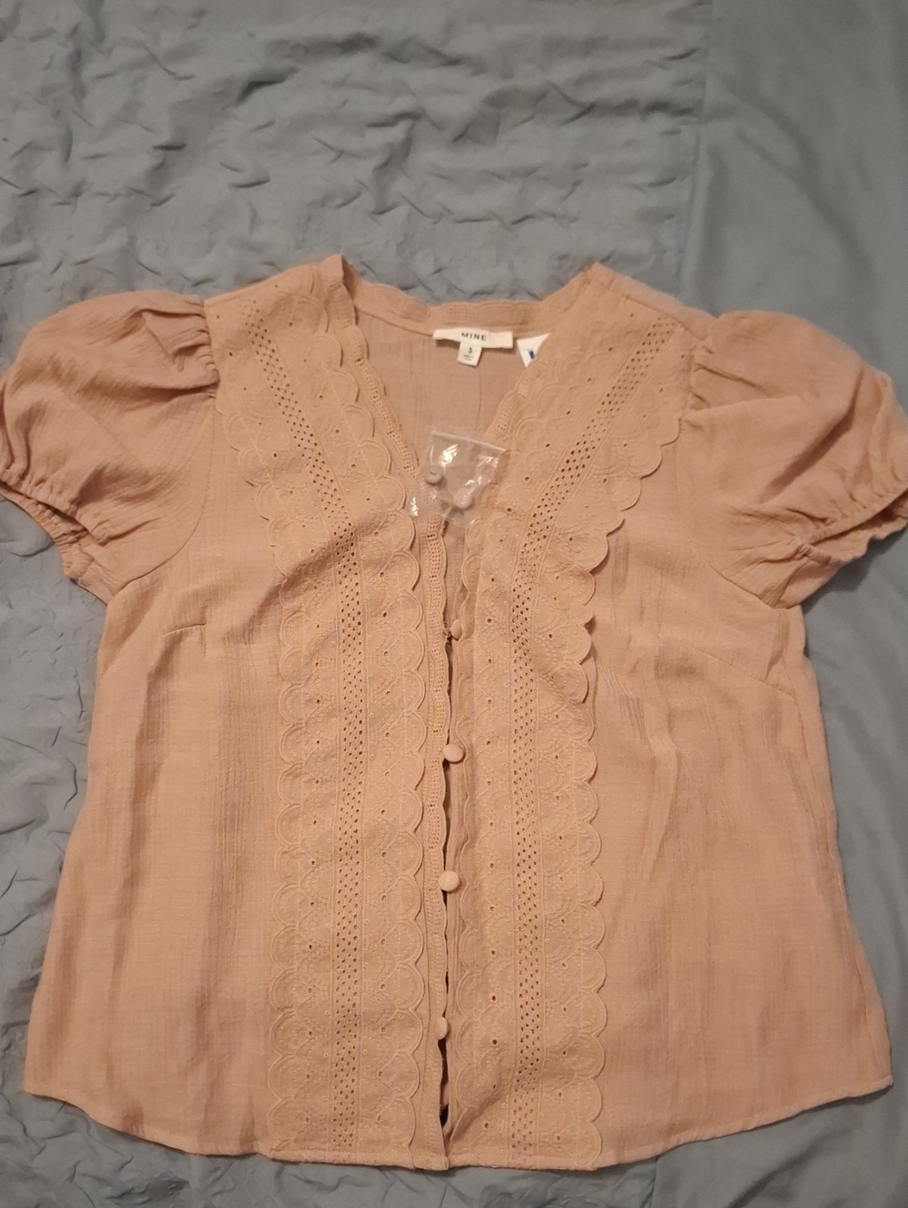 Women's new day Blush Scalloped Eyelet Puff Sleeve Blouse, rusty pink. Size S